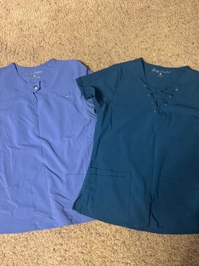 Women’s Scrub Top - Periwinkle and Teal